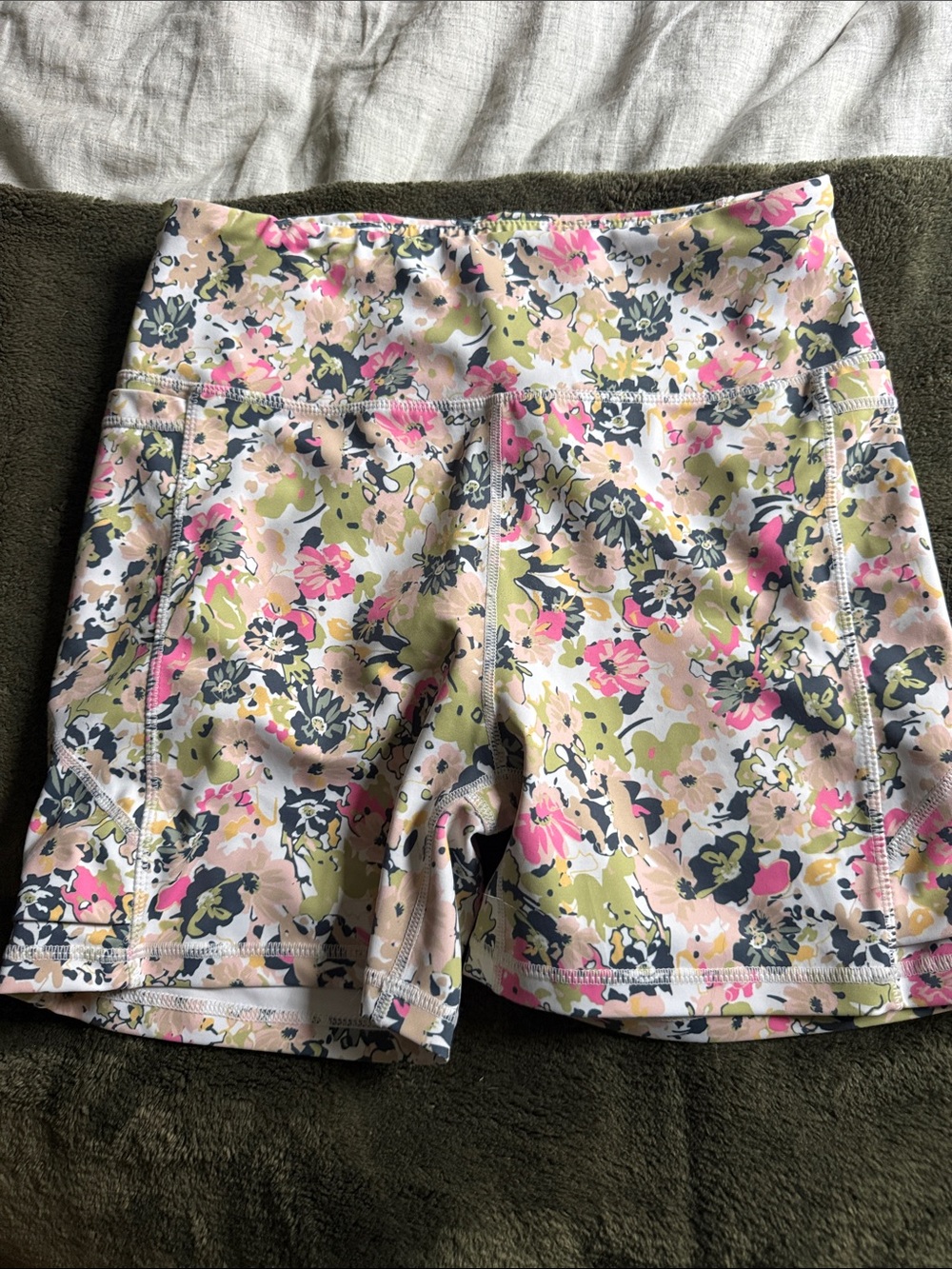 Senita Gym Shorts